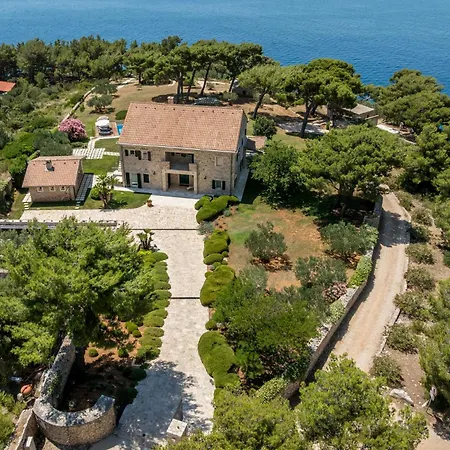 Villa Avola Exclusive Access