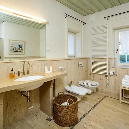 Vila Avola Exclusive Access